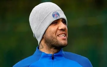 نشانه‌های بازیکن ایده آل بارسلونا از نگاه دنی آلوس