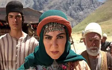 لاله اسکندری از بازیگران سریال "جشن سربرون"  کرونا گرفت
