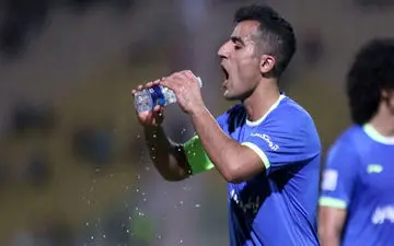 بازگشت ستاره جنجالی آبی ها به اردوی این تیم