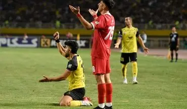 ستاره سهیل در نیمکره راست پرسپولیس!
