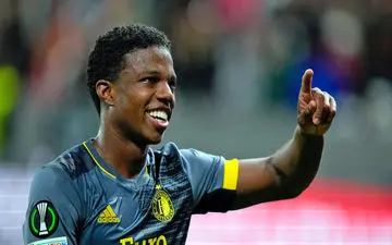 تن‌هاخ فقط هلندی می‌خواهد؛ شکار جدید از فاینورد