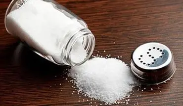 چرا باید قبل و بعداز غذا نمک بخوریم؟