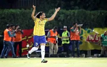  کمالوند بازهم کرانچار را شکست داد/صنعت نفت3 ،سپاهان 2