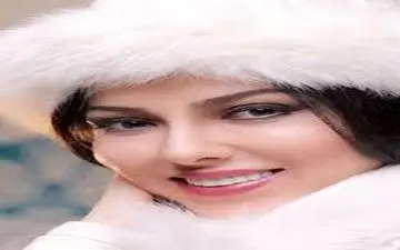 سلفی آینه ای لیلا اوتادی، داخل آسانسور