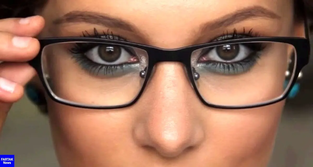 قابل توجه خانم‌های عینکی|به این نکات مهم در آرایش چشم توجه کن!
