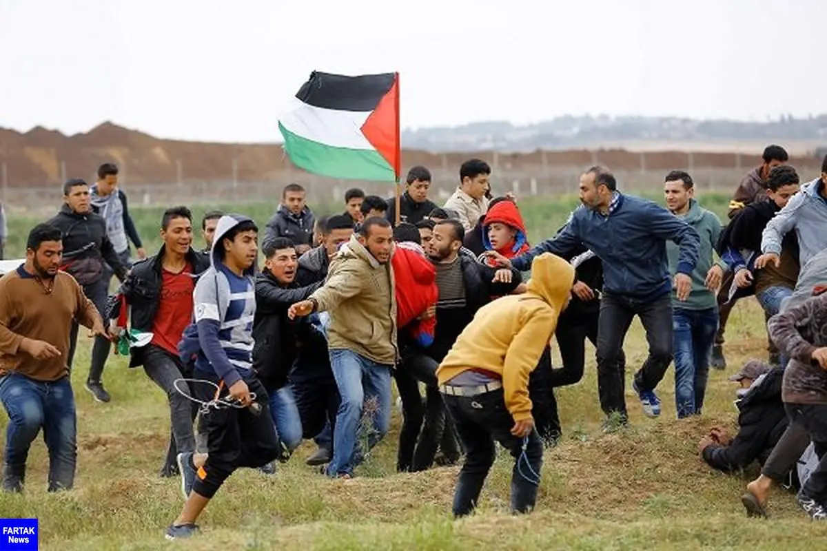 زخمی شدن ۷ جوان فلسطینی در نوار غزه به ضرب گلوله صهیونیست ها