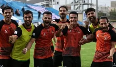 لیگ دسته اول فوتبال| پیروزی مس کرمان در بدو ورود مربی جدید/ خیبر مقتدرانه صدرنشین شد
