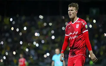 ادعای باورنکردنی ستارۀ عجیب تراکتورسازی: در ایران شکنجه می‌شدم!