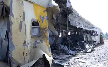 برخورد قطار‌ها باعث کشته شدن ۱۵ نفر شد + فیلم