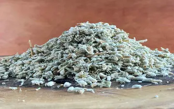 این گیاه سرماخوردگی را درمان، اسهال و سردرد را رفع، چربی خون را کنترل و دستگاه گوارش را تقویت می کند