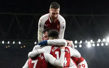 برد آرسنال و توقف چلسی در لیگ جزیره