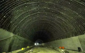 تونل سیاه‌طاهر محور جوانرود_ ثلاث‌باباجانی در صورت تامین اعتبار امسال به بهره‌برداری می‌رسد
