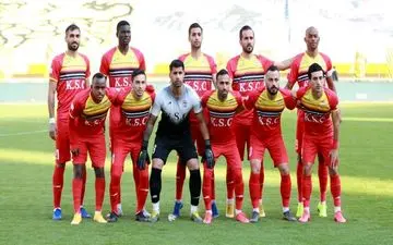 فولادی‌ها برای بازی با استقلال یک روز زودتر به تهران سفر کردند