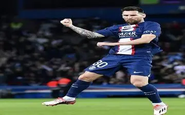 مسی کم نمی‌آورد، در نزدیکی‌های سی‌آر 700