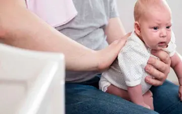 چه زمانی سکسکه کردن خطرناک می‌شود؟