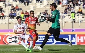  در نیم‌فصل از چند تیم لیگ برتری پیشنهاد داشتم
