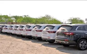  وزیر صنعت: خودروهای وارداتی به زودی راهی کشور می‌شوند