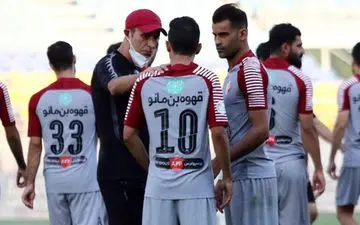 پیراهن 9 و 10 پرسپولیس به هیچ بازیکنی نمی رسد!