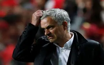 مورینیو با تهدید ۴ بازیکن اخراج شد