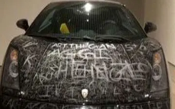 روی این لامبورگینی خط بیاندازید!