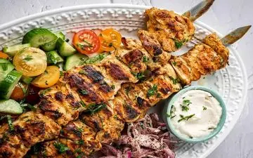 طرز تهیه جوجه‌ کباب لبنانی | طعمی آبدار و عطری که فراموش نمی‌کنید