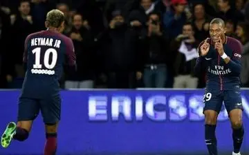 جزئیاتی از خبر جدایی فوق ستاره دنیای فوتبال از نامزد هنرپیشه اش!