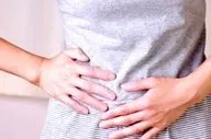 کاهش علائم آندومتریوز با تغییر در رژیم غذایی: چه موادی باید حذف شوند؟