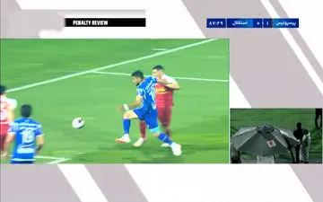 بررسی صحنه مشکوک به پنالتی در محوطه جریمه پرسپولیس + ویدئو