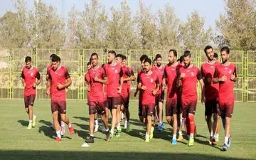 تلاش مسئولان نساجی برای دریافت کارت بازی 3 بازیکن تیم