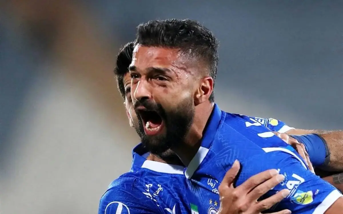 بازگشت پرحاشیه‌ترین بازیکن استقلال؛ سهرابیان در تمرین پس از محرومیت و حواشی جنجالی