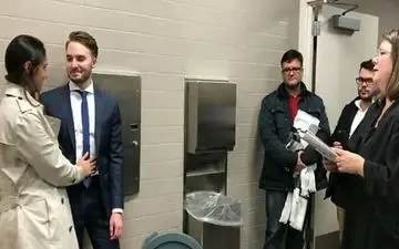 برگزاری مراسم عروسی در توالت عمومی| عروس در دستشویی به داماد بله گفت!