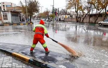 رفع آبگرفتگی تمامی معابر در کرمانشاه در حال انجام است 
