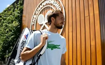 جریمه سنگین تنیسور روس به دلیل رفتار غیر ورزشی در آمریکا