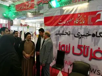 گزارش تصویری از بازدید حجت الاسلام سید محمد علی ابطحی از غرفه فرتاک نیوز