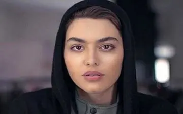 تیپ مشکی ریحانه پارسا در جشنواره فیلم فجر