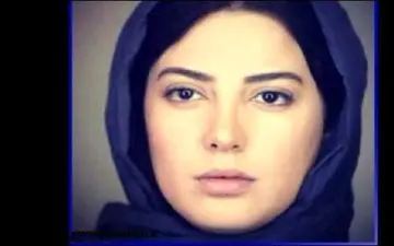 طناز طباطبایی و انتشار عکس جدیدی از خودش، غرق در تفکر