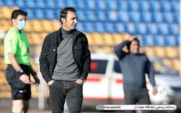 هوادار با رضاعنایتی صدر جدول را به رقبا تعارف کرد