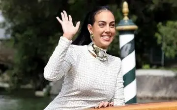 دلبری جورجینا رودریگرز  با جواهرات فوق لاکچری اش| رونمایی جورجینا از جواهرات و ساعت الماس نشان خیره کننده اش
