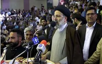 کسی که نقد می‌کند نباید مورد توبیخ قرار بگیرد/ نباید شاهد ورشکسته شدن بیمه‌ها باشیم