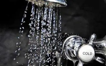  آیا واقعا دوش گرفتن با «آب سرد» برای بدن مفید است