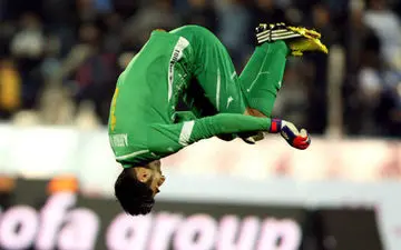 قیمت بیرانوند بالا رفت/پرسپولیس پول ندارد!