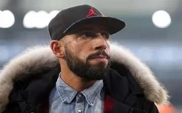 حضور بازیکن بزرگ فوتبال در افتتاحیه رستوران اشکان دژآگه + عکس