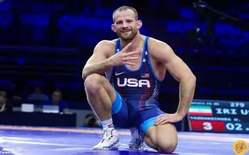 دیوید تیلور با قرارداد نجومی، پردرآمدترین مربی کشتی جهان شد