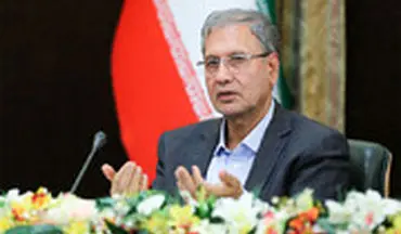 ربیعی: رهبری شجاعانه از افزایش قیمت بنزین دفاع کردند