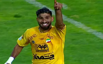 گل اول سپاهان به استقلال خوزستان | فیلم