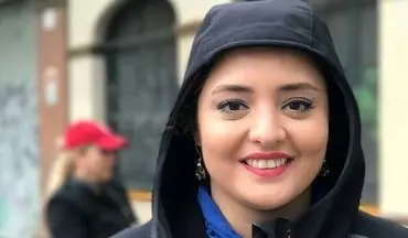 حجاب نرگس محمدی در یک سفر خارجی