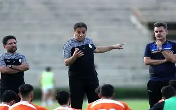 استعفای پیروانی پذیرفته نشد/ او هم چنان بکارش ادامه می‌دهد 