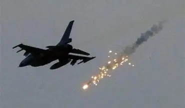  جنگنده‌های آمریکایی بار دیگر با بمب فسفری شهر هجین سوریه را بمباران کردند