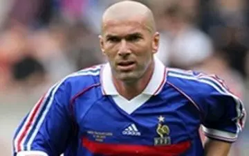 ۱۰ گل برتر و ۵ دریبل زیبای زیدان 