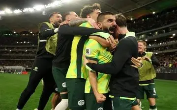  استرالیا با شکست ژاپن در آستانه صعود به جام جهانی قرار گرفت 